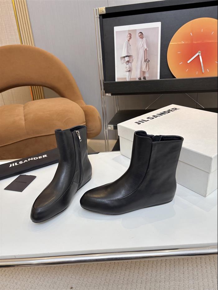 2025112818547891 360